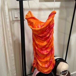 SLEEVELESS DRESS